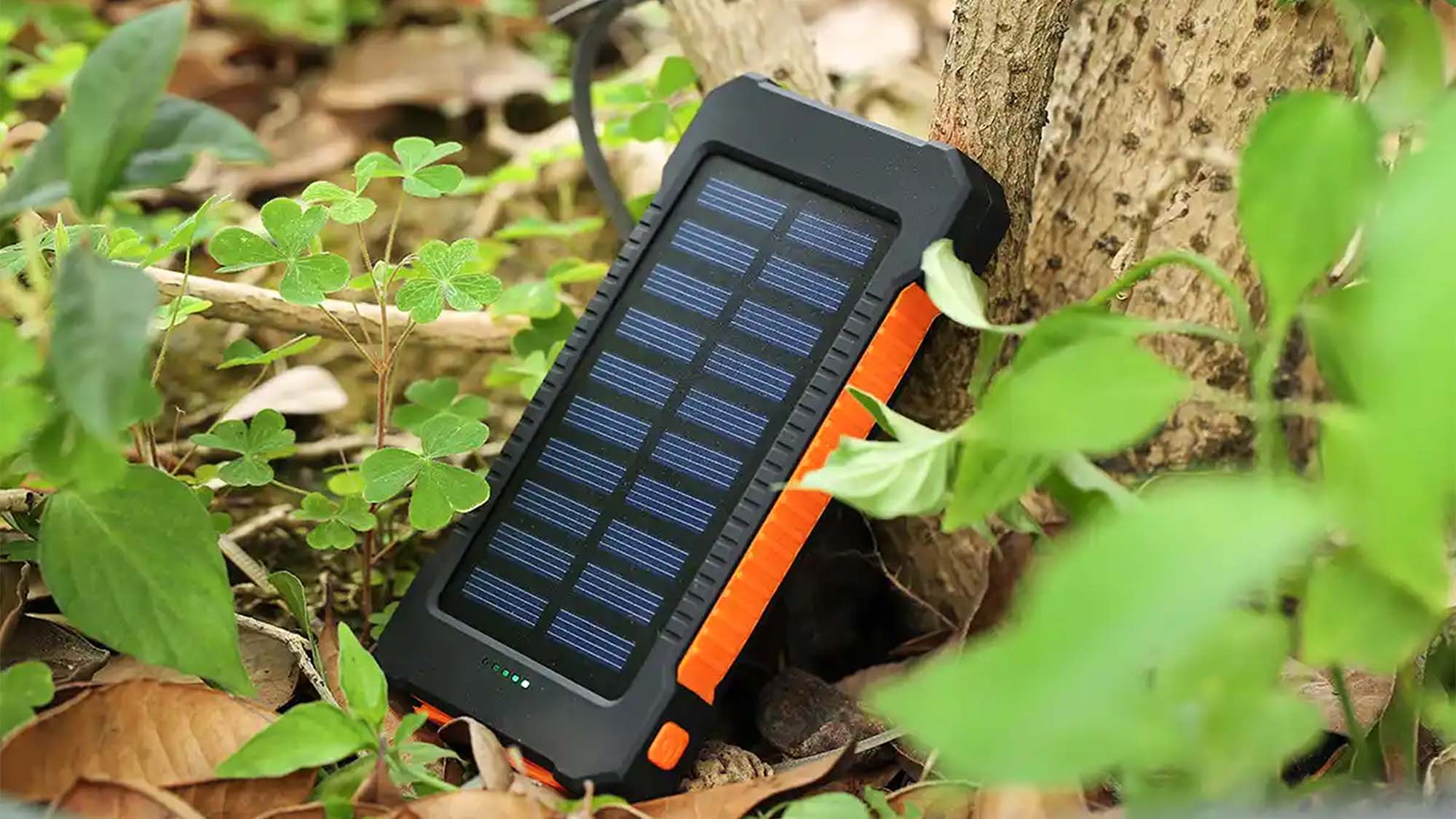 Best Solar Power Banks for Doomsday and Off-Grid Survival