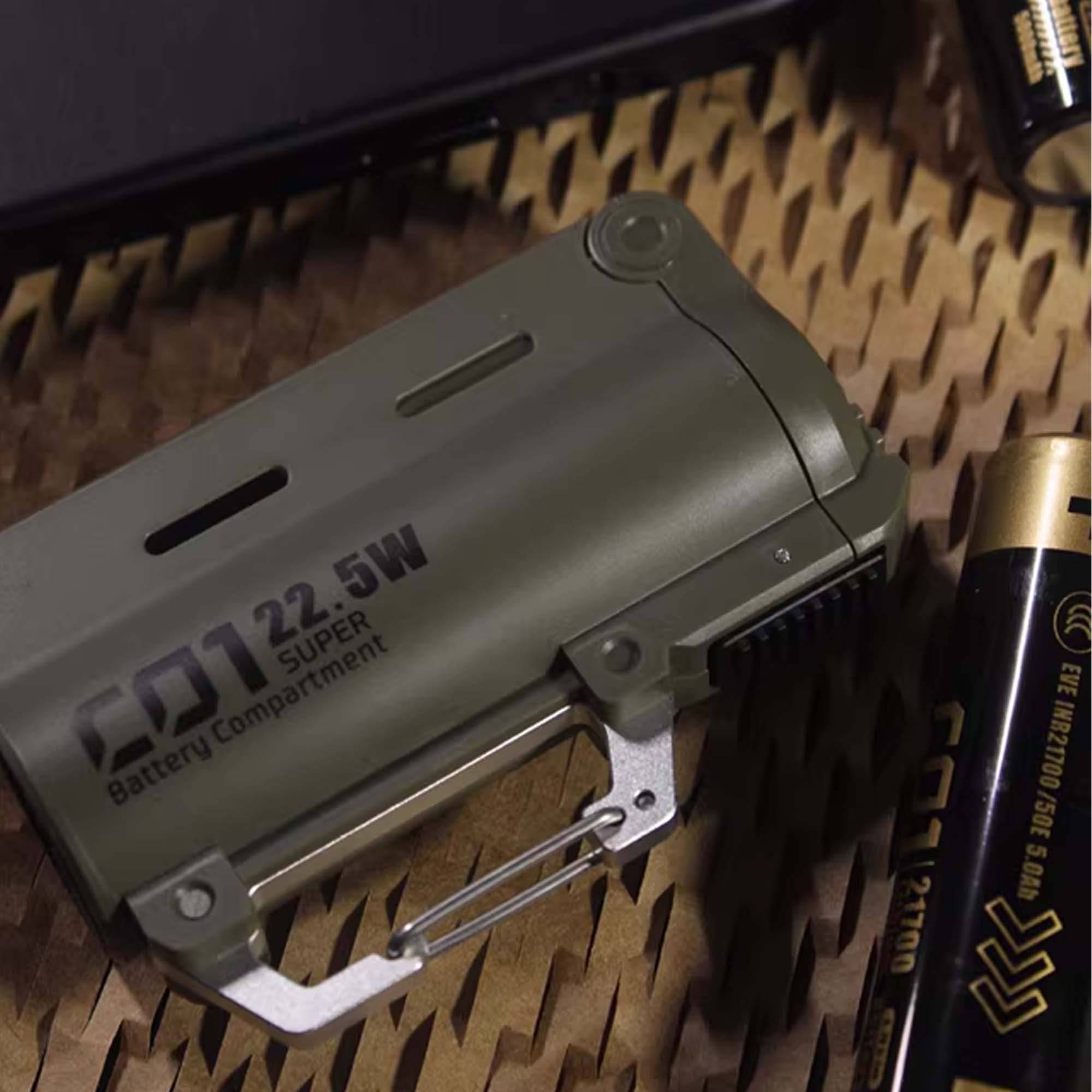 Fast Charging Tactical Carabiner Clip Power Bank
