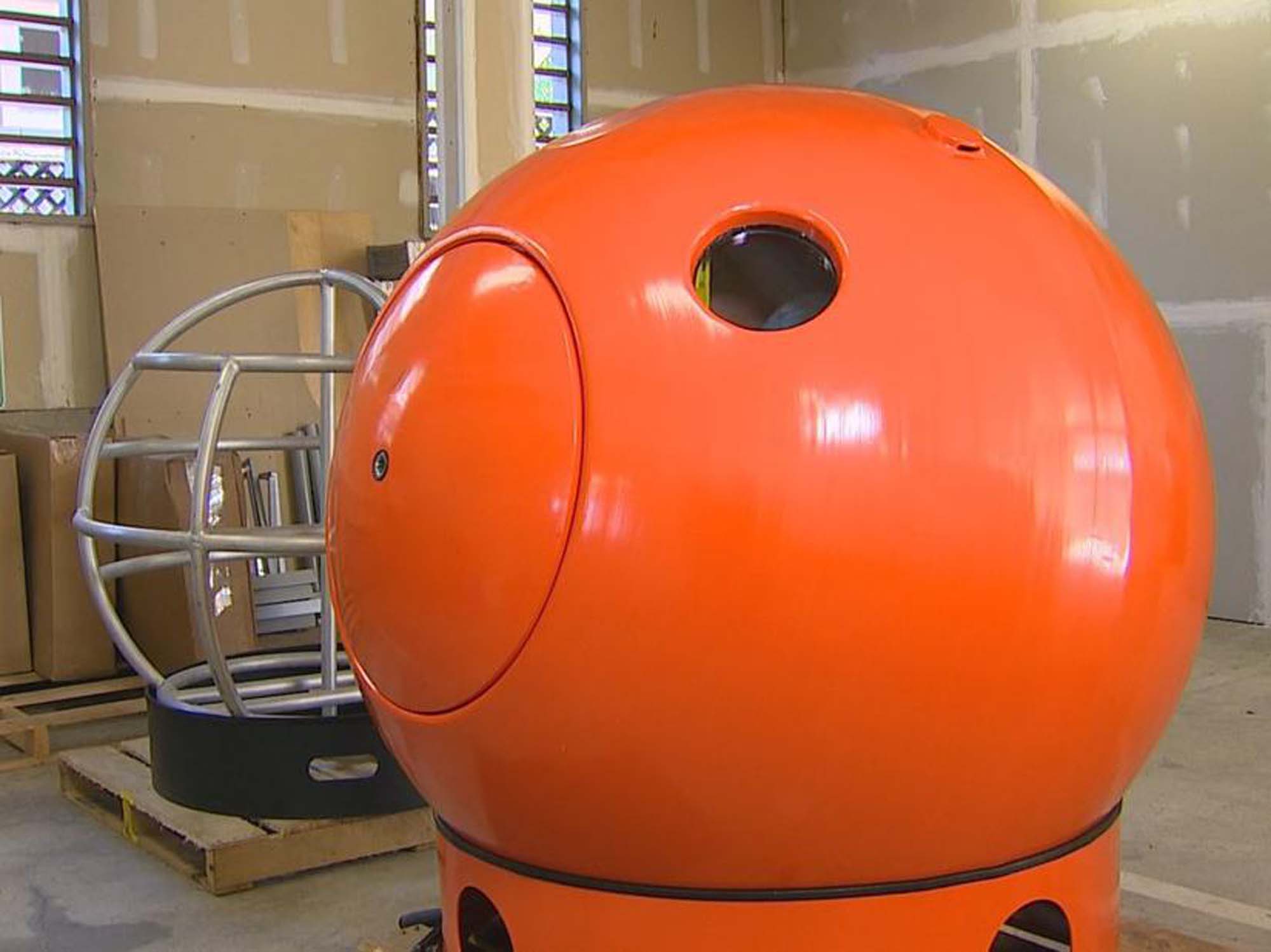 Floating Survival Capsule