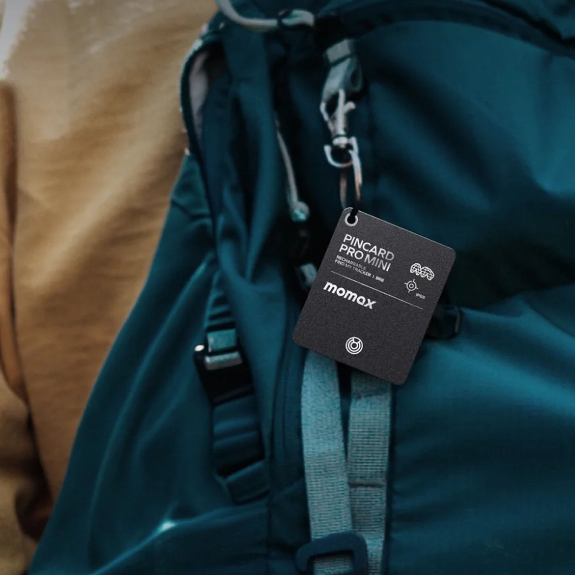 Card-Style Wireless Charging Tracker GPS