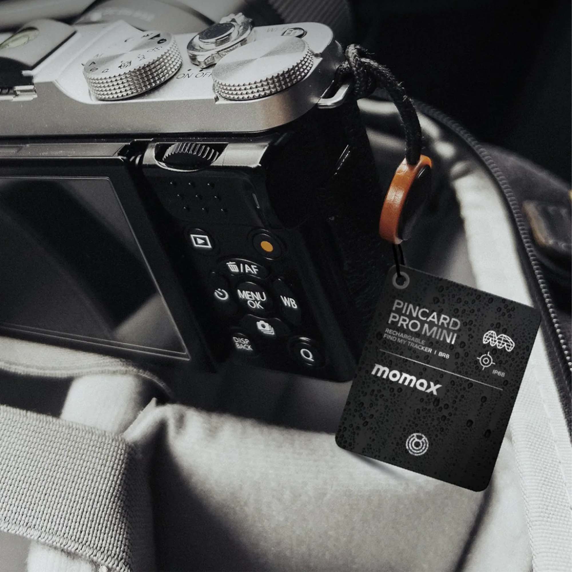 Card-Style Wireless Charging Tracker GPS