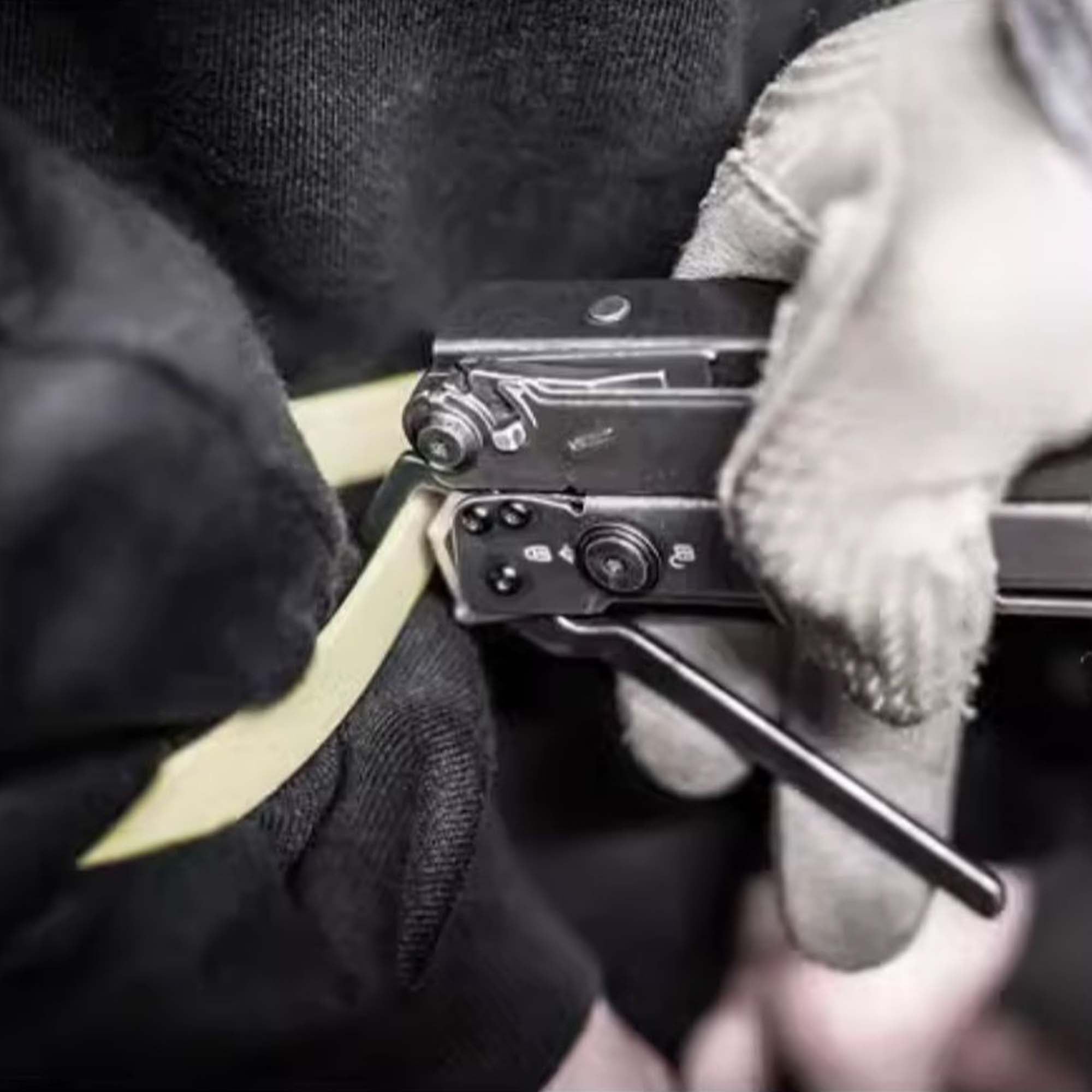 Tactical Multi Tool Pliers