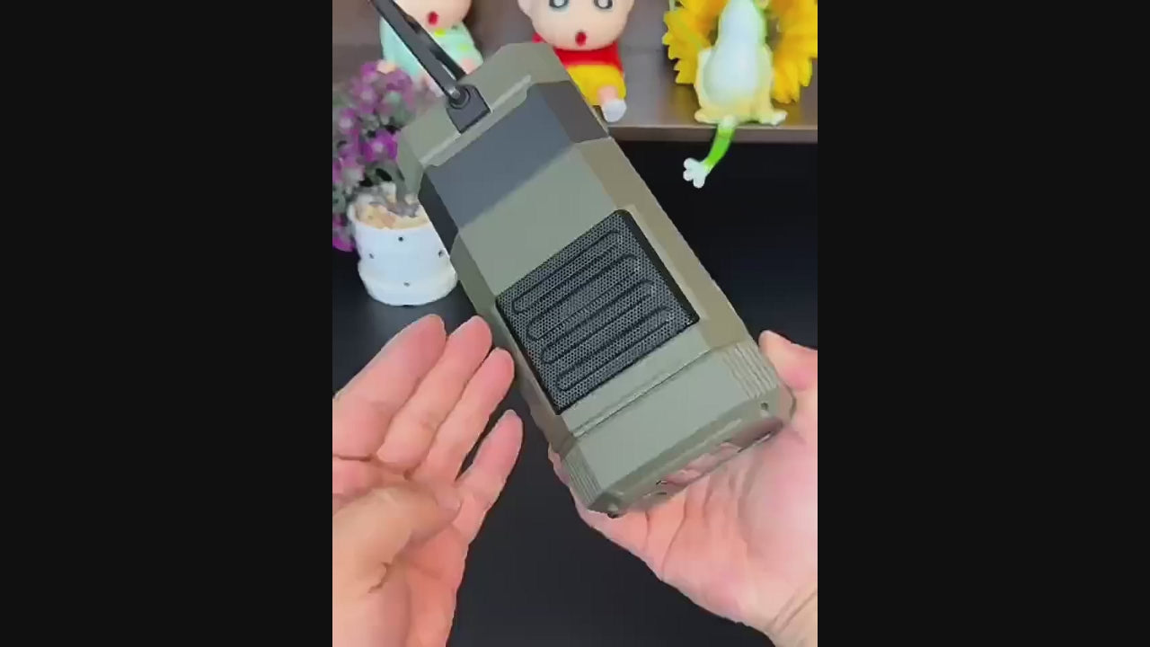 Solar Hand-Crank Emergency Radio Flashlight Power Bank